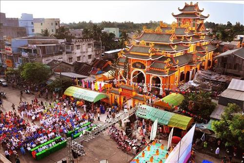 Lễ giỗ ông, bà Đỗ Công Tường lần thứ 199 và đón nhận Đền thờ và Mộ ông bà Đỗ Công Tường được công nhận di tích cấp Quốc gia. Nguyễn Văn Trí - TTXVN Lễ giỗ ông, bà Đỗ Công Tường lần thứ 199 và đón nhận Đền thờ và Mộ ông bà Đỗ Công Tường được công nhận di tích cấp Quốc gia. Nguyễn Văn Trí - TTXVN