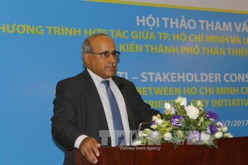 Ông Youssouf Abdel-Jelil, Trưởng đại diện văn phòng UNICEF tại Việt Nam, phát biểu tại Hội thảo. Ảnh: Hoàng Hải-TTXVN Ông Youssouf Abdel-Jelil, Trưởng đại diện văn phòng UNICEF tại Việt Nam, phát biểu tại Hội thảo. Ảnh: Hoàng Hải-TTXVN