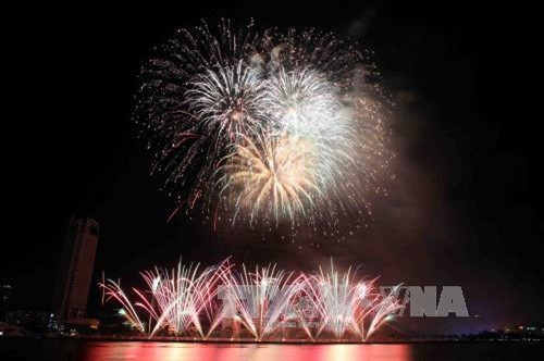 Màn trình diễn pháo hoa của đội Italy. Ảnh: Trần Lê Lâm – TTXVN Màn trình diễn pháo hoa của đội Italy. Ảnh: Trần Lê Lâm – TTXVN Màn trình diễn pháo hoa của đội Australia. Ảnh: Trần Lê Lâm – TTXVN