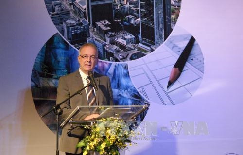 Ông Andreas Siegel, Tổng lãnh sự Đức tại Thành phố Hồ Chí Minh phát biểu. Ảnh: Tiến Lực - TTXVN Ông Andreas Siegel, Tổng lãnh sự Đức tại Thành phố Hồ Chí Minh phát biểu. Ảnh: Tiến Lực - TTXVN