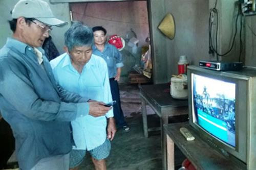 Truyền hình số đến với hộ gia đình. Ảnh: baochinhphu.vn Truyền hình số đến với hộ gia đình. Ảnh: baochinhphu.vn