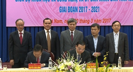 Ký kết Chương trình phối hợp hoạt động KH&CN. Ảnh: Bộ KH&CN Ký kết Chương trình phối hợp hoạt động KH&CN. Ảnh: Bộ KH&CN