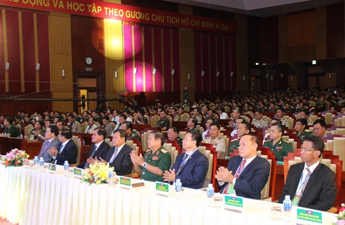 Các đại biểu dự giao lưu. Ảnh: Đức Hoảnh- TTXVN