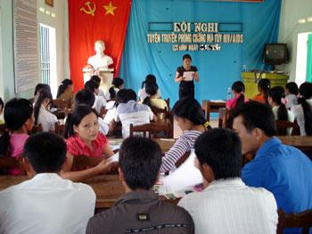 Một buổi tuyên truyền về phòng chống ma túy cho đoàn viên thanh niên ở xã Lục Bình. Nguồn ảnh: baobackan.org.vn Một buổi tuyên truyền về phòng chống ma túy cho đoàn viên thanh niên ở xã Lục Bình. Nguồn ảnh: baobackan.org.vn