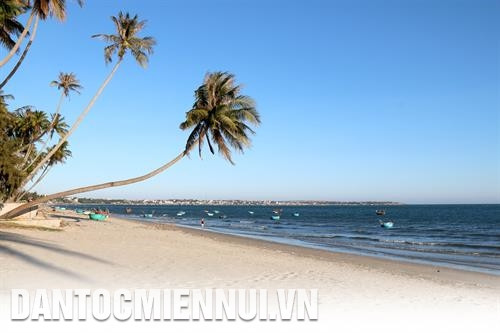Khu du lịch sinh thái biển Mũi Né. Ảnh: Nguyễn Thanh Khu du lịch sinh thái biển Mũi Né. Ảnh: Nguyễn Thanh