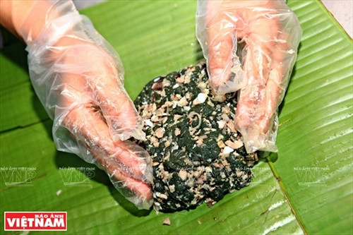 Lên Hà Giang thưởng thức rêu nướng của người Tày ảnh 2