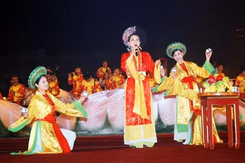 Theo lịch sử ghi nhận, thời kỳ vàng son của âm nhạc Cung đình Việt Nam là dưới Triều Nguyễn trước khi Kinh đô Phú Xuân (Huế) thất thủ vào năm 1885. (Ảnh: TL)