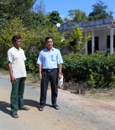 Người tiên phong hiến đất xây dựng nông thôn mới ảnh 1