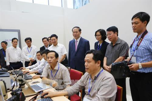 Chiều 29/10/2017, tại thành phố Đà Nẵng, Chủ tịch nước Trần Đại Quang dự Chương trình Tổng duyệt các hoạt động của Tuần lễ Cấp cao APEC 2017. Trong ảnh: Chủ tịch nước Trần Đại Quang với cán bộ, phóng viên, biên tập viên TTXVN. Ảnh: TTXVN Chiều 29/10/2017, tại thành phố Đà Nẵng, Chủ tịch nước Trần Đại Quang dự Chương trình Tổng duyệt các hoạt động của Tuần lễ Cấp cao APEC 2017. Trong ảnh: Chủ tịch nước Trần Đại Quang với cán bộ, phóng viên, biên tập viên TTXVN. Ảnh: TTXVN