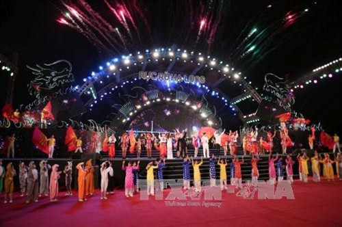 Quang cảnh đêm hội. Ảnh: Nguyễn Hoàng -TTXVN