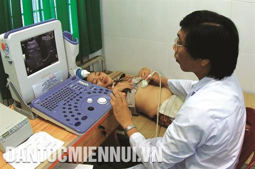 Tại các xã nông thôn mới ở Hậu Giang, công tác khám, chữa bệnh cho người dân ngày càng được quan tâm. Ảnh: Duy Ba