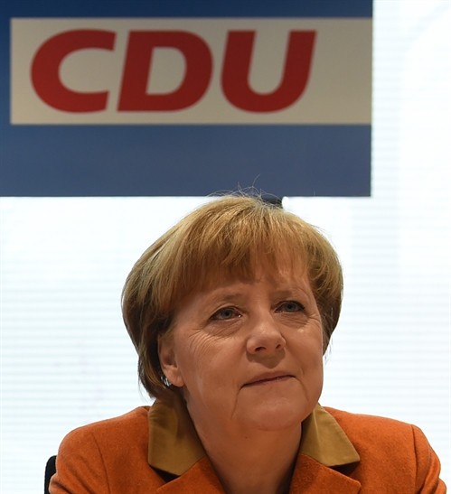 Thủ tướng Đức Angela Merkel tại cuộc họp với lãnh đạo đảng CSD ở Munich ngày 6/2. AFP/TTXVN