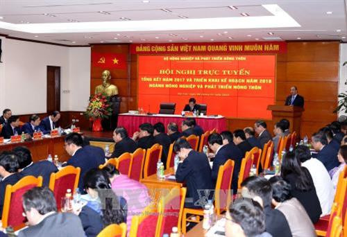 Sáng 4/01/2018, tại Hà Nội, Bộ Nông nghiệp và Phát triển Nông thôn tổ chức Hội nghị trực tuyến . Ảnh: Vũ Sinh - TTXVN Sáng 4/01/2018, tại Hà Nội, Bộ Nông nghiệp và Phát triển Nông thôn tổ chức Hội nghị trực tuyến . Ảnh: Vũ Sinh - TTXVN