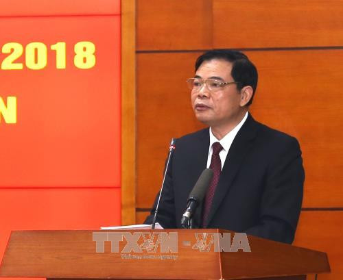 Bộ trưởng Bộ Nông nghiệp và Phát triển Nông thôn Nguyễn Xuân Cường báo cáo tổng kết ngành tại Hội nghị. Ảnh: Vũ Sinh - TTXVN Bộ trưởng Bộ Nông nghiệp và Phát triển Nông thôn Nguyễn Xuân Cường báo cáo tổng kết ngành tại Hội nghị. Ảnh: Vũ Sinh - TTXVN