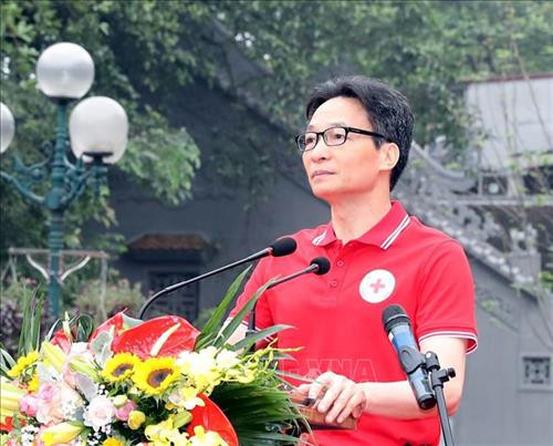 Phó Thủ tướng Vũ Đức Đam phát biểu tại buổi lễ. Ảnh: Trọng Đức – TTXVN Phó Thủ tướng Vũ Đức Đam phát biểu tại buổi lễ. Ảnh: Trọng Đức – TTXVN