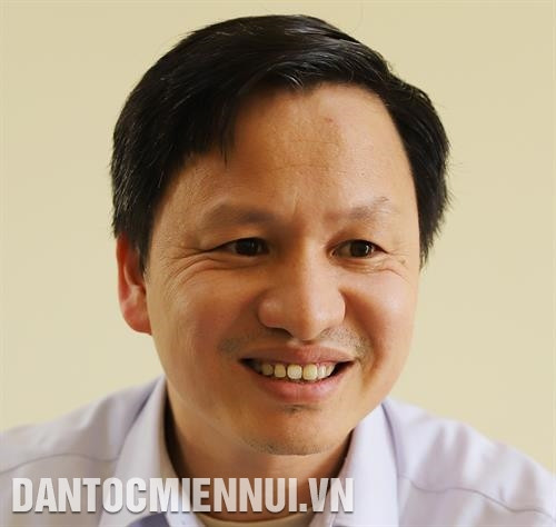 "Thời gian tới, huyện sẽ tiếp tục triển khai Nghị quyết Đảng bộ huyện Quế Phong khóa XXI, thực hiện tốt mục tiêu tăng trưởng kinh tế từ 10,5 - 11%/năm, phấn đấu giảm nghèo nhanh và bền vững…" - Ông Bùi Văn Hiền, Phó Chủ tịch Ủy ban Nhân dân huyện Quế Phong (Nghệ An).