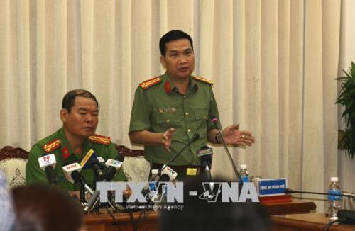 Đại diện Lãnh đạo Công an TP. Hồ Chí Minh cung cấp các thông tin liên quan đến vụ cháy tầng hầm chung cư Caria Plaza. Ảnh: Trần Xuân Tình – TTXVN Đại diện Lãnh đạo Công an TP. Hồ Chí Minh cung cấp các thông tin liên quan đến vụ cháy tầng hầm chung cư Caria Plaza. Ảnh: Trần Xuân Tình – TTXVN