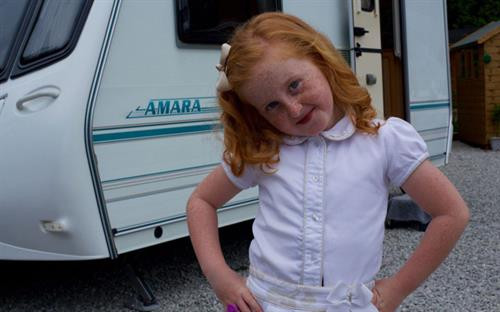 Phóng sự ảnh về tương lai bất trắc của những đứa trẻ Di gan thế kỷ 21 ảnh 10 Phóng sự ảnh về tương lai bất trắc của những đứa trẻ Di gan thế kỷ 21 ảnh 10