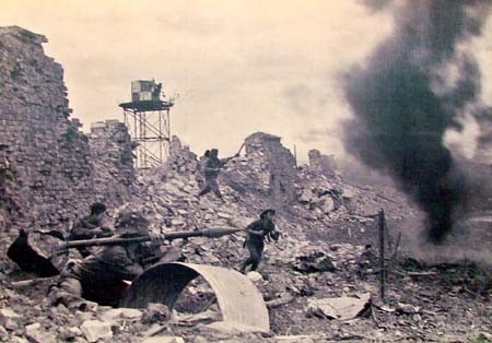 Thành cổ Quảng Trị năm 1972. Ảnh: Tư liệu Thành cổ Quảng Trị năm 1972. Ảnh: Tư liệu