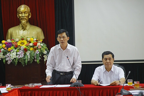 Thứ trưởng, Phó Chủ nhiệm Nông Quốc Tuấn phát biểu tại Hội thảo Thứ trưởng, Phó Chủ nhiệm Nông Quốc Tuấn phát biểu tại Hội thảo