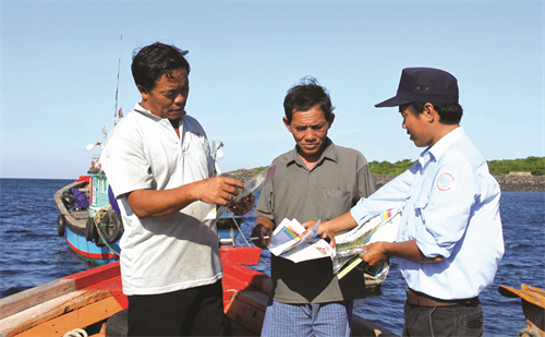 Tuyên truyền ngư dân bảo vệ khu bảo tồn Cồn Cỏ