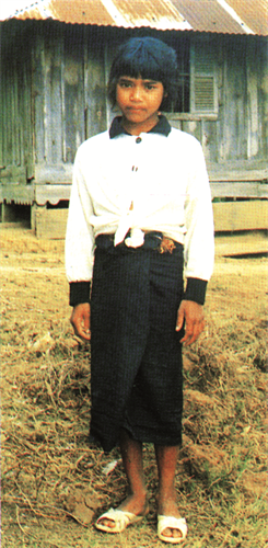 Cô gái dân tộc Chu-ru Cô gái dân tộc Chu-ru