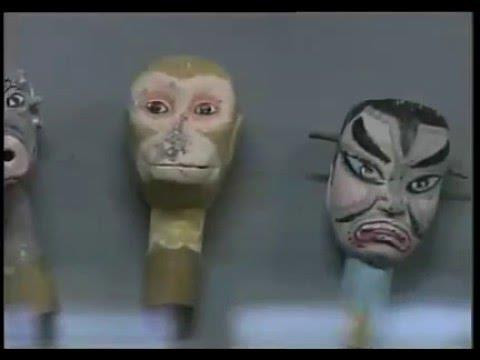 Những con rối được hóa thân nhân các nhân vật huyền thoại trong các vở diễn Mộc thầu hý (diễn rối dây). Những con rối được hóa thân nhân các nhân vật huyền thoại trong các vở diễn Mộc thầu hý (diễn rối dây).