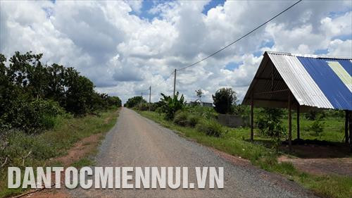 Đường vào Khu định canh, định cư Lộc Thành