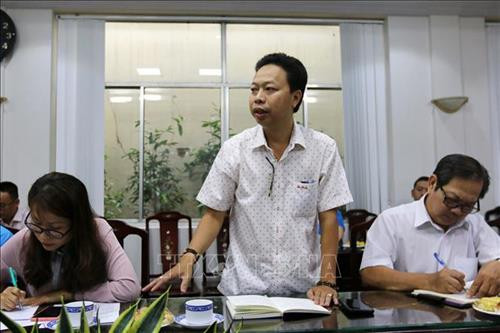 Ông Nguyễn Thành Đô, Trưởng Ban Chính sách - Pháp luật Liên đoàn Lao động Thành phố Hồ Chí Minh phát biểu tại hội nghị. Ảnh: Thanh Vũ - TTXVN Ông Nguyễn Thành Đô, Trưởng Ban Chính sách - Pháp luật Liên đoàn Lao động Thành phố Hồ Chí Minh phát biểu tại hội nghị. Ảnh: Thanh Vũ - TTXVN