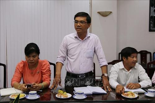 Ông Nguyễn Minh Quốc Bảo, Phó Chủ tịch Công đoàn ngành Giáo dục Thành phố Hồ Chí Minh phát biểu tại hội nghị. Ảnh: Thanh Vũ - TTXVN Ông Nguyễn Minh Quốc Bảo, Phó Chủ tịch Công đoàn ngành Giáo dục Thành phố Hồ Chí Minh phát biểu tại hội nghị. Ảnh: Thanh Vũ - TTXVN