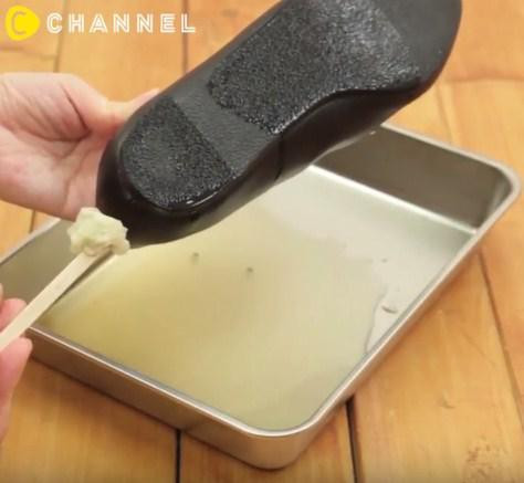 Mẹo gỡ kẹo cao su dính trên quần áo, giày dép cực nhanh bằng vài bước đơn giản ảnh 7 Mẹo gỡ kẹo cao su dính trên quần áo, giày dép cực nhanh bằng vài bước đơn giản ảnh 7