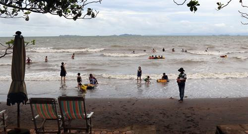 Bãi tắm biển Mũi Nai, thị xã Hà Tiên. Ảnh: Lê Sen - TTXVN Bãi tắm biển Mũi Nai, thị xã Hà Tiên. Ảnh: Lê Sen - TTXVN