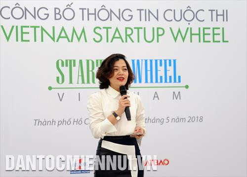 Bà Trương Lý Hoàng Phi, Giám đốc Trung tâm Hỗ trợ Thanh niên Khởi nghiệp (BSSC) chia sẻ thông tin về cuộc thi VIETNAM STARTUP WHEEL 2018. Ảnh: An Hiếu Bà Trương Lý Hoàng Phi, Giám đốc Trung tâm Hỗ trợ Thanh niên Khởi nghiệp (BSSC) chia sẻ thông tin về cuộc thi VIETNAM STARTUP WHEEL 2018. Ảnh: An Hiếu