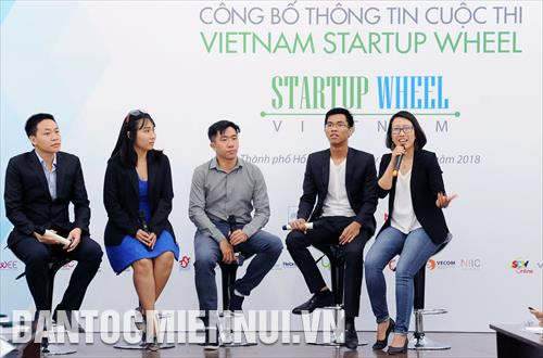 Các thí sinh đạt giải cao cuộc thi VIETNAM STARTUP WHEEL năm 2015, 2016, 2017 chia sẽ kinh nghiệm tại buổi Họp báo. Ảnh: An Hiếu Các thí sinh đạt giải cao cuộc thi VIETNAM STARTUP WHEEL năm 2015, 2016, 2017 chia sẽ kinh nghiệm tại buổi Họp báo. Ảnh: An Hiếu
