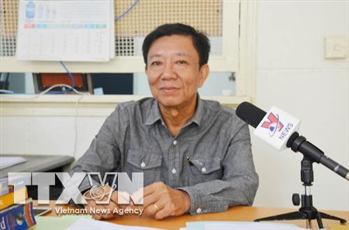 Nhà báo Keo Chandara, Phó Tổng Giám đốc Hãng Thông tấn Campuchia (AKP) trả lời phỏng vấn phóng viên TTXVN thường trú tại Campuchia. Ảnh: TTXVN Nhà báo Keo Chandara, Phó Tổng Giám đốc Hãng Thông tấn Campuchia (AKP) trả lời phỏng vấn phóng viên TTXVN thường trú tại Campuchia. Ảnh: TTXVN