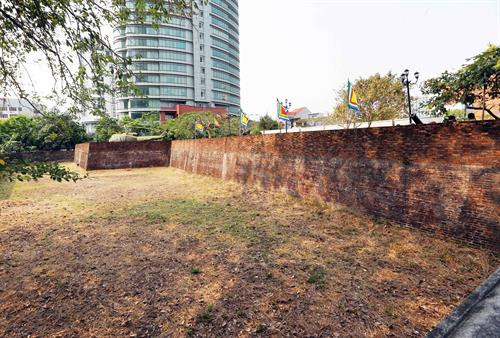 Một góc di tích Thành Điện Hải. Ảnh: Trần Lê Lâm - TTXVN Một góc di tích Thành Điện Hải. Ảnh: Trần Lê Lâm - TTXVN