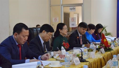 Đoàn đại biểu Ủy ban Trung ương Mặt trận Tổ quốc Việt Nam tại buổi làm việc. Ảnh: Danh Chanh Đa, P/v TTXVN Đoàn đại biểu Ủy ban Trung ương Mặt trận Tổ quốc Việt Nam tại buổi làm việc. Ảnh: Danh Chanh Đa, P/v TTXVN