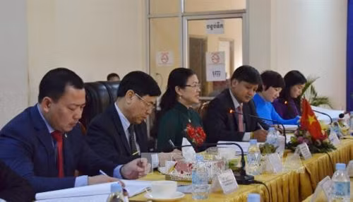 Đoàn đại biểu Ủy ban Trung ương Mặt trận Tổ quốc Việt Nam tại buổi làm việc. Ảnh: Danh Chanh Đa, P/v TTXVN