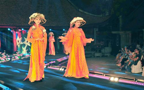 Nón làng Chuông - Nét đẹp văn hóa Việt ảnh 3 Nón làng Chuông - Nét đẹp văn hóa Việt ảnh 3