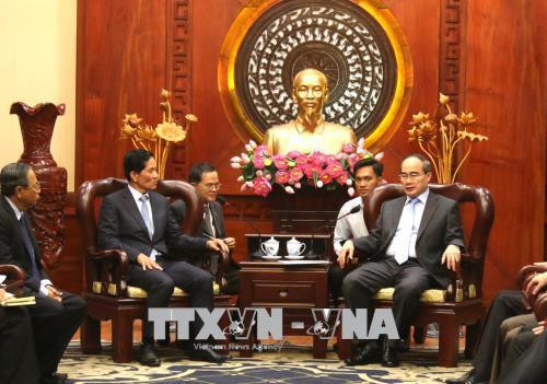 Quang cảnh buổi tiếp đoàn đại biểu cấp cao Thủ đô Phnom Penh (Campuchia). Ảnh: Trần Xuân Tình - TTXVN