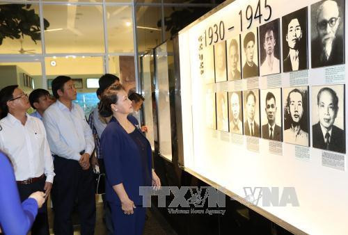 Chủ tịch Quốc hội Nguyễn Thị Kim Ngân thăm Bảo tàng Côn Đảo. Ảnh: Trọng Đức - TTXVN Chủ tịch Quốc hội Nguyễn Thị Kim Ngân thăm Bảo tàng Côn Đảo. Ảnh: Trọng Đức - TTXVN