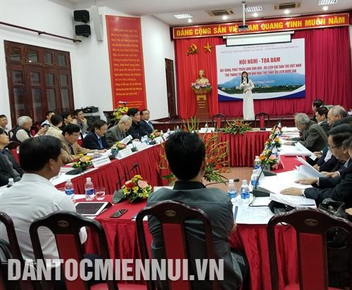 Quang cảnh buổi tọa đàm. Ảnh: Hoàng Tâm Quang cảnh buổi tọa đàm. Ảnh: Hoàng Tâm