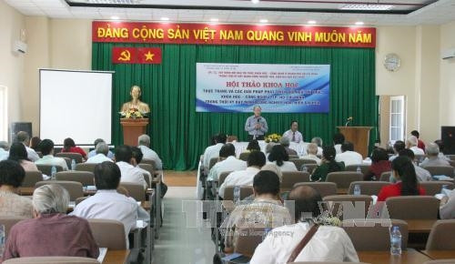Liên hiệp các Hội Khoa học và Kỹ thuật Thành phố Hồ Chí Minh tổ chức Hội thảo khoa học “Thực trạng và các giải pháp phát triển đội ngũ trí thức khoa học – công nghệ ở Thành phố Hồ Chí Minh trong thời kỳ đẩy mạnh công nghiệp hóa, hiện đại hóa”. Ảnh: Tiến Lực - TTXVN