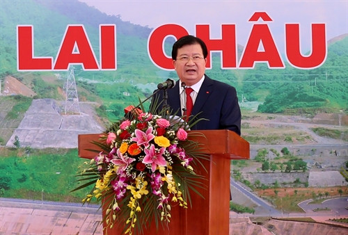 Phó Thủ tướng Trịnh Đình Dũng phát biểu tại buổi lễ. Ảnh: Ngọc Hà – TTXVN Phó Thủ tướng Trịnh Đình Dũng phát biểu tại buổi lễ. Ảnh: Ngọc Hà – TTXVN