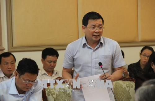 Ông Nguyễn Toàn Thắng, Giám đốc Sở Tài nguyên và Môi trường Thành phố Chí Minh báo cáo công tác xử lý chất thải. Ảnh: Xuân Dự - TTXVN