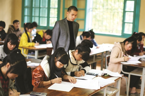 Chất lượng giáo dục ở các điểm tái định cư không ngừng được nâng lên, tạo được niềm tin cho đồng bào