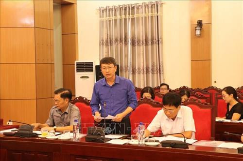 Ông Nguyễn Văn Chiến, Phó Giám đốc Sở Giáo dục và Đào tạo tỉnh Sơn La báo cáo về công tác chuẩn bị thi. Ảnh: Hữu Quyết - TTXVN Ông Nguyễn Văn Chiến, Phó Giám đốc Sở Giáo dục và Đào tạo tỉnh Sơn La báo cáo về công tác chuẩn bị thi. Ảnh: Hữu Quyết - TTXVN