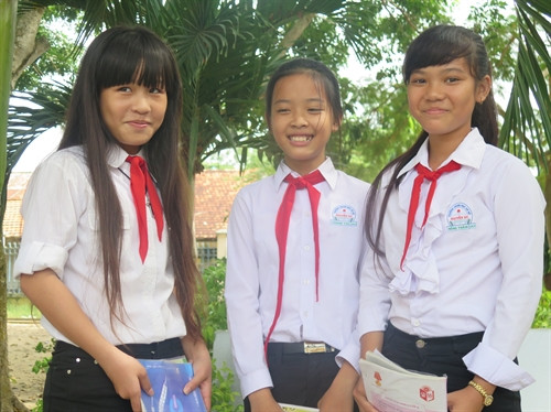 Nụ cười của các em học sinh vùng biên giới Tân Hồng, tỉnh Đồng Tháp