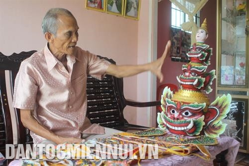 Mão chằn tinh Krông Riêp do nghệ nhân Thạch Sang chế tác. Ảnh: Thi Đa Nghệ thuật múa Rô-băm được giữ gìn, trao truyền qua nhiều thế hệ. Ảnh: Thi Đa