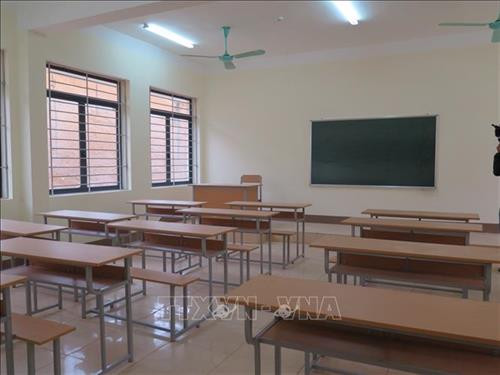 Phòng học của Trường Phổ thông Dân tộc nội trú huyện Phù Yên. Ảnh: Nguyễn Chiến-TTXVN Phòng học của Trường Phổ thông Dân tộc nội trú huyện Phù Yên. Ảnh: Nguyễn Chiến-TTXVN